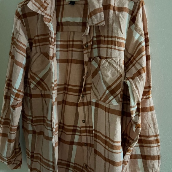 Universal Thread - Picture 4 of 5